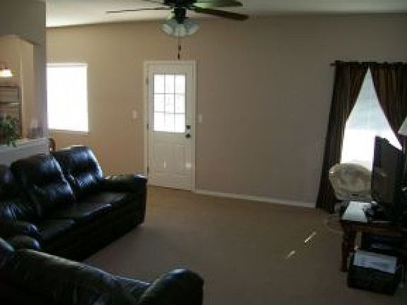 5th image of 11129 Acoma St