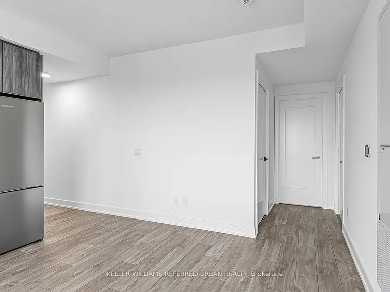 60 Central Park Dr #2112 — Photo 12