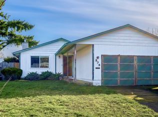 379 S Tarrybrooke Ct, Cornelius, OR 97113