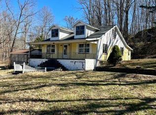 12027 Corder Town Rd, Coeburn, VA 24230