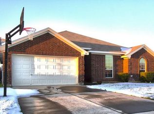 905 Peaceful Trl, Waxahachie, TX 75165