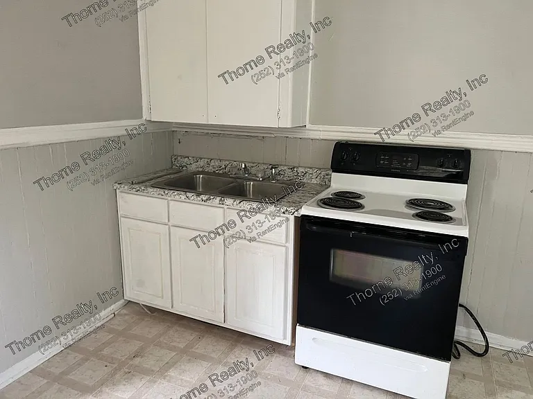 1314 Clark St — Photo 3