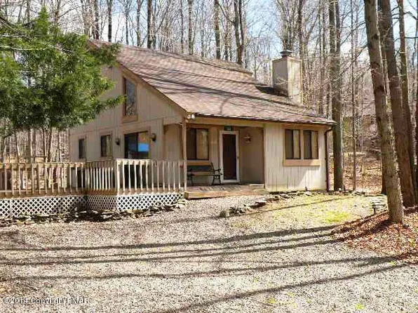 268 Mountain View Dr, Pocono Lake, PA 18347