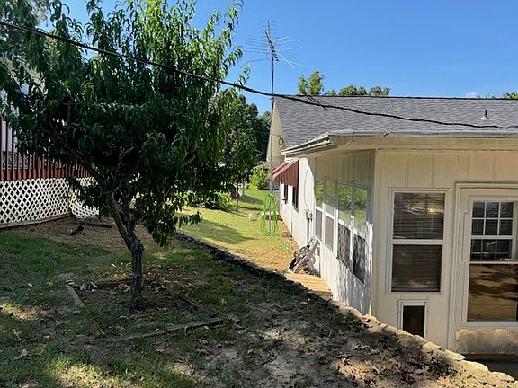 5th image of 1314 Pavilion Ln