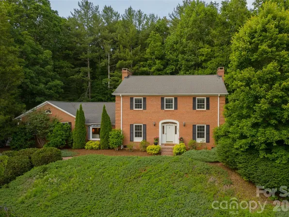 425 Sondley Woods Pl, Asheville, NC 28805