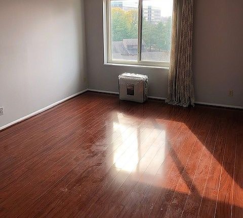 5th image of 8360 Greensboro Dr APT 622