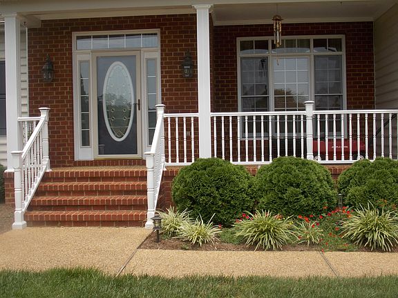 3rd image of 6100 S Mayfair Cir