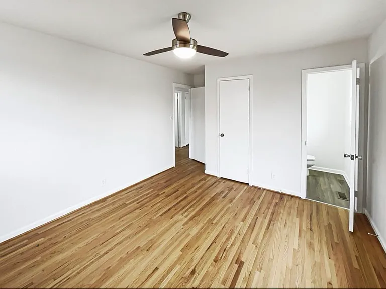 1217 Commerce St — Photo 6