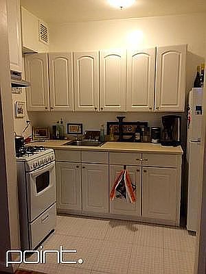 4th image of 217 E 59th St #3