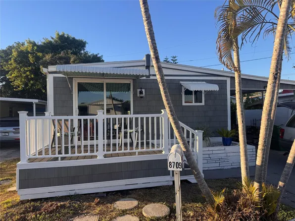 8709 SW 15th St, Davie, FL 33324