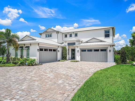 4th image of 20020 SE Bridgewater Drive
