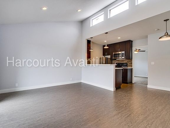 4th image of 3030 Broadway APT 7