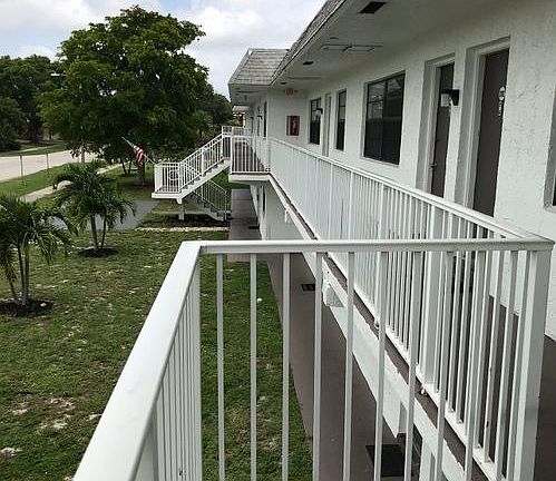 3rd image of 301 NW 32nd Ct APT 203