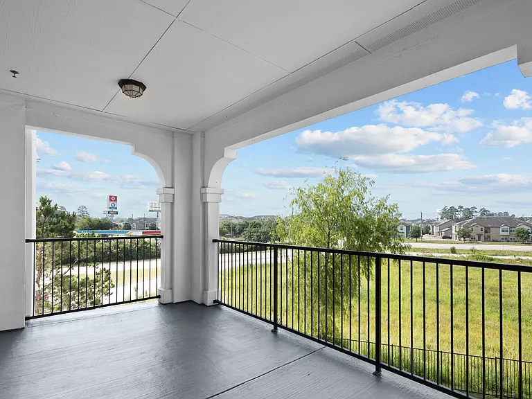 Oversize Balcony | Apartments In Conroe TX | The Towers Woodland Oversize Balcony | Apartments In Conroe TX | The Towers Woodland
