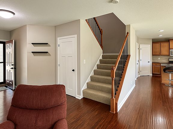 3rd image of 1505 Mills Dr