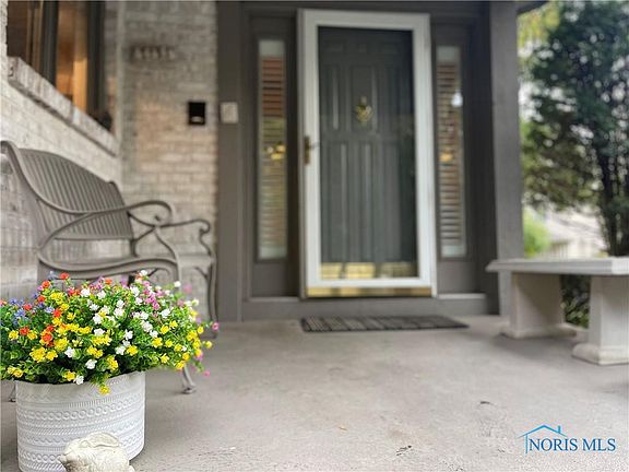 3rd image of 5559 Hidden Pines Way #5559