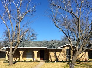 737 Donlee Rd, Lancaster, TX 75134
