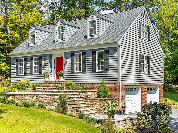 2nd image of 43 Wayside Ln