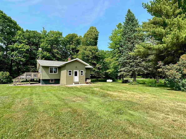 4408 E Airport Rd, Ironwood, MI 49938