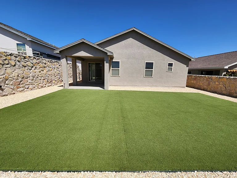 4711 Big Springs St — Photo 31