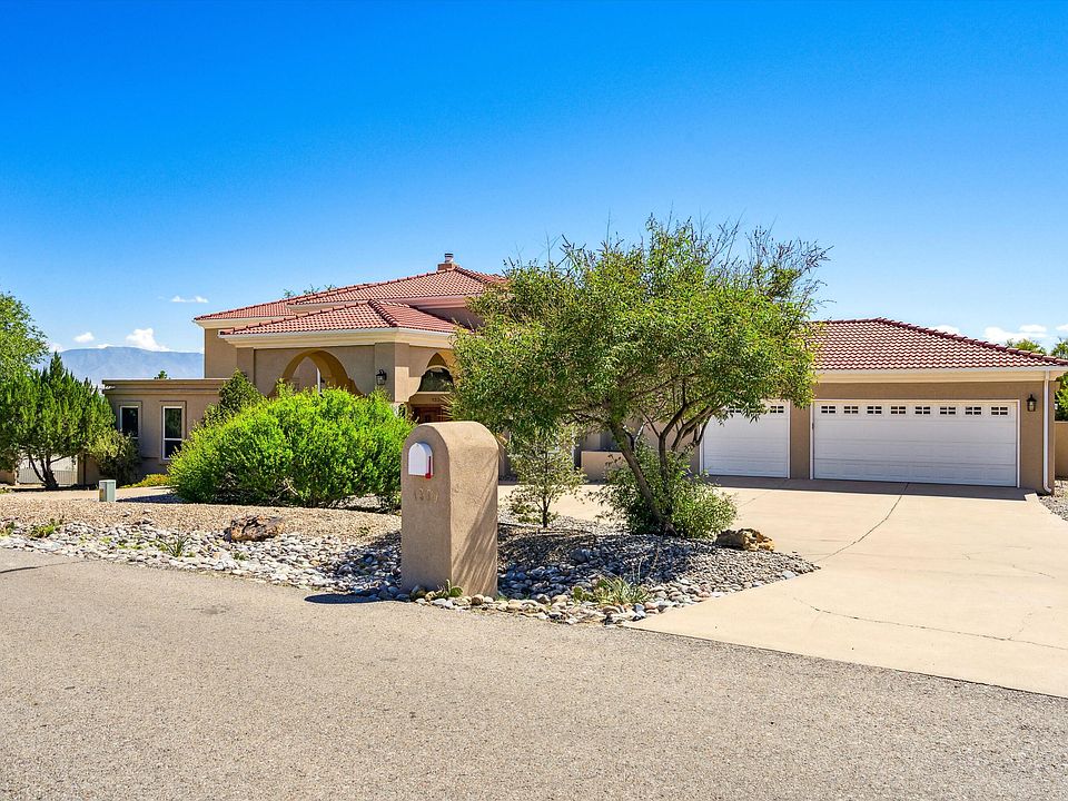 1330 Crestview Dr SW, Los Lunas, NM 87031 Zillow