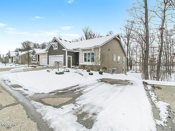 2nd image of 4326 Cottage Trl