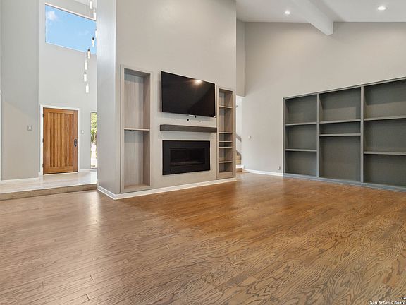 5th image of 12519 Elm Manor St