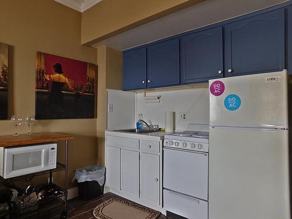 4th image of 2715 Boardwalk APT 814