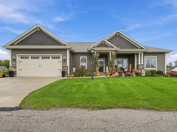W208N16296 Renee WAY, Jackson, WI 53037