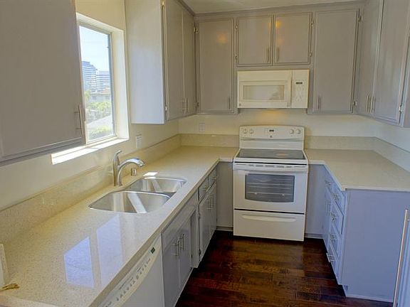 2nd image of 11849 Mayfield Ave APT 202