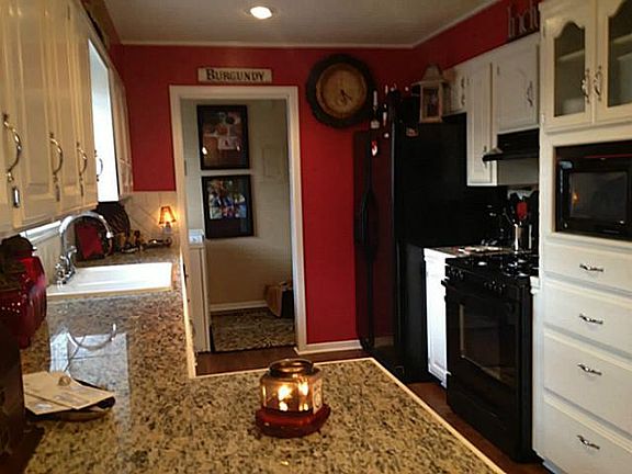 5th image of 2132 Regent Dr