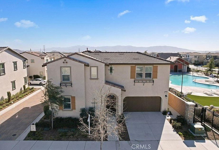 1st image of 3142 E Olympic Dr
