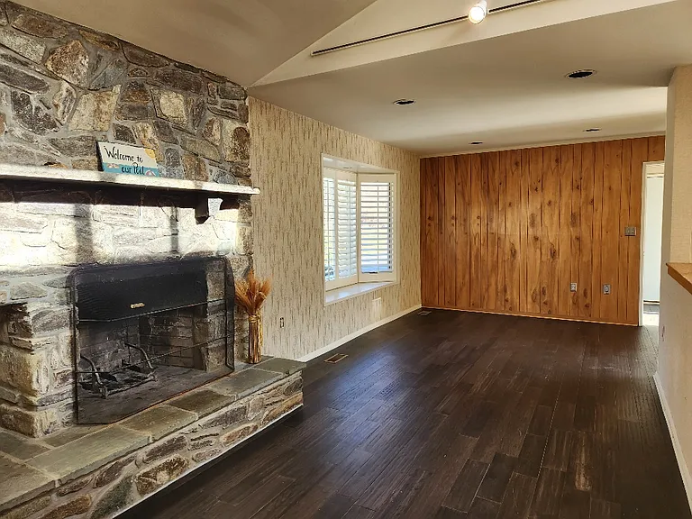 8410 Hawkins Creamery Rd — Photo 16