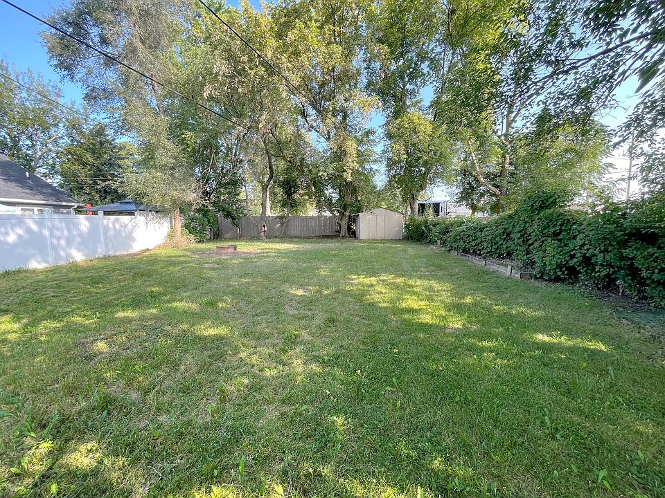 1019 E Liberty St, Wauconda, IL 60084 Zillow