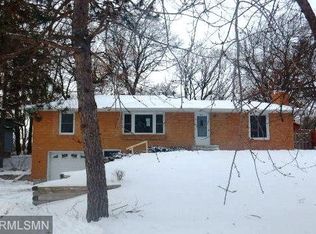 5053 Red Oak Dr, Mounds View, MN 55112