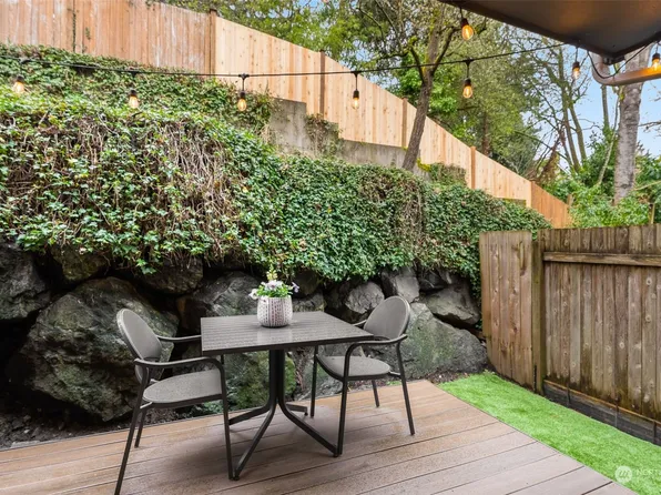 301 W Raye Street #208, Seattle, WA 98119