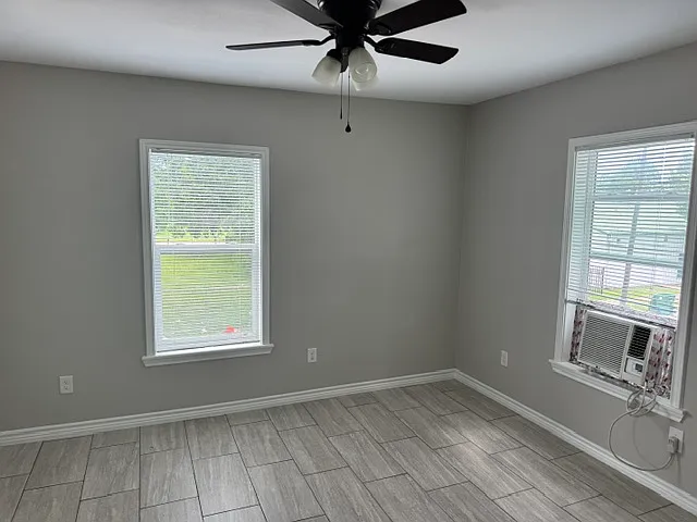 2418 Napoleon St #2 — Photo 7