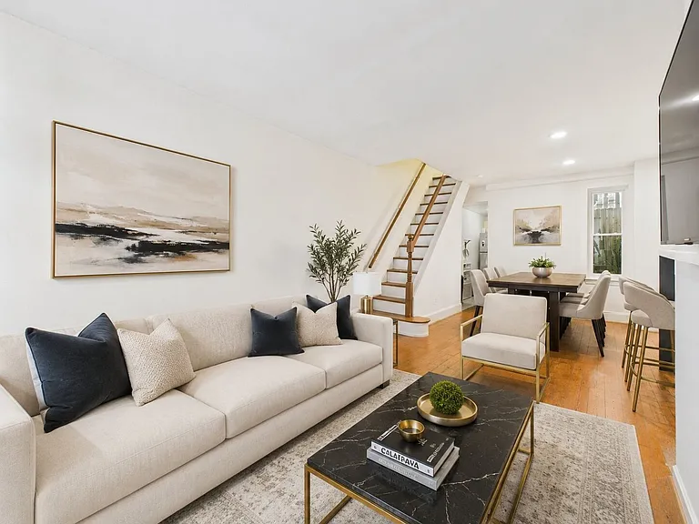 2429 Olive St — Photo 18