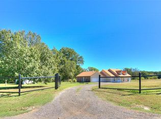 17805 Kings Rd, Shawnee, OK 74801