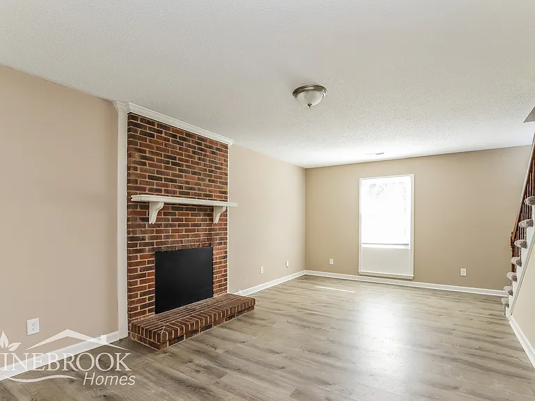 6322 Cardinal Wood Dr — Photo 8