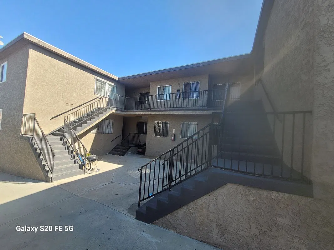 1 bed, 1.5 bath, 700 sqft, $1,900 — Photo 4