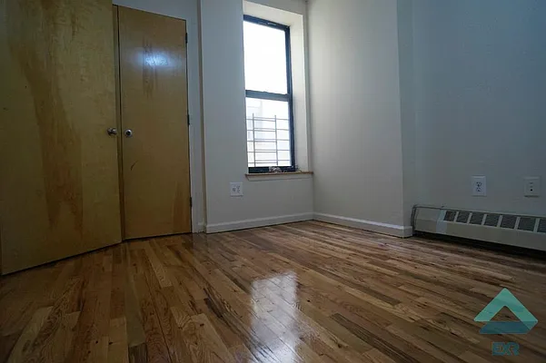 Rented by EXR | media 7