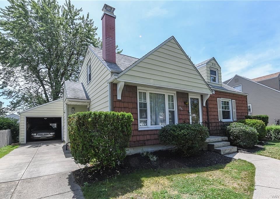 1st image of 156 Calvin Ct S