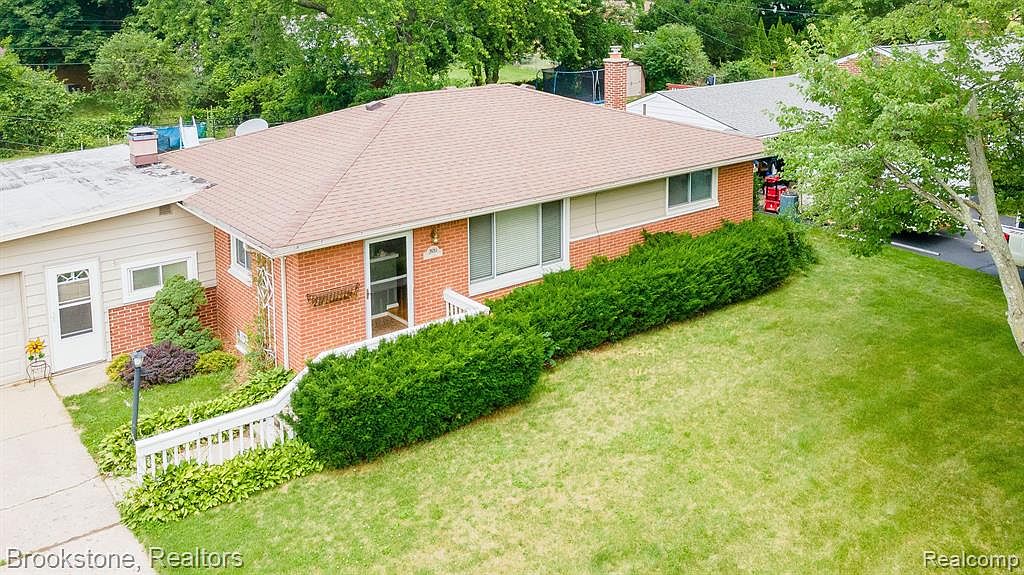 3630 Baybrook Dr Waterford MI 48329 Zillow