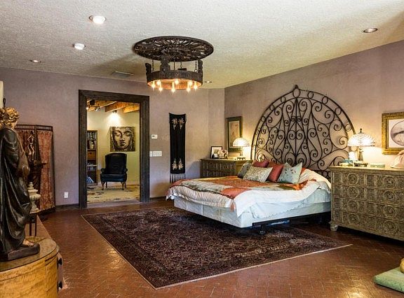 5th image of 53 Levi Ln