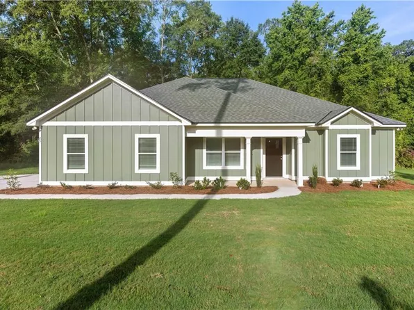 25 Camp Parkman Rd, Phenix City, AL 36869