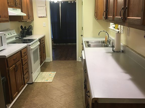 3rd image of 3091 Lauren Dr