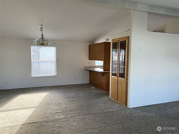 5th image of 1918 Harrison Ave Unit 42