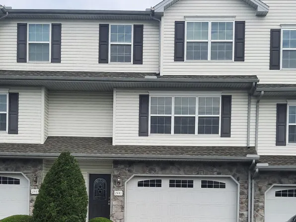 2441 Newtown Dr, Harrisburg, PA 17110