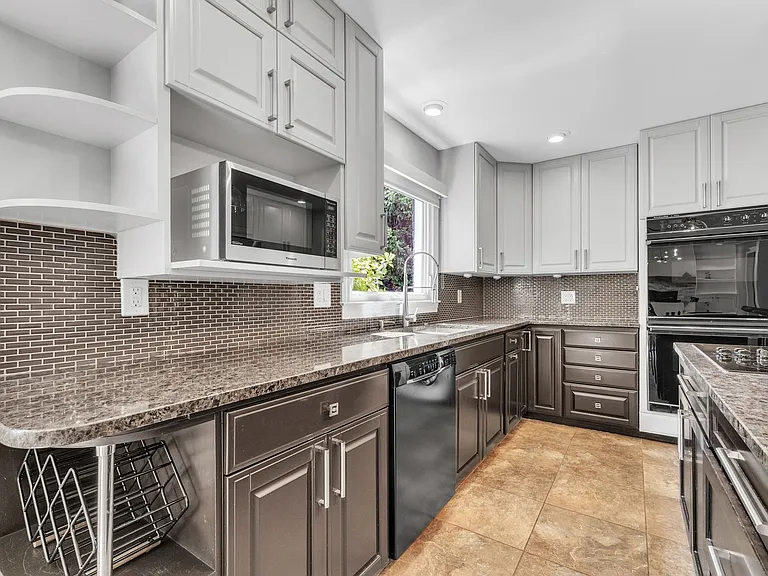 3015 High Pointe Ct — Photo 41